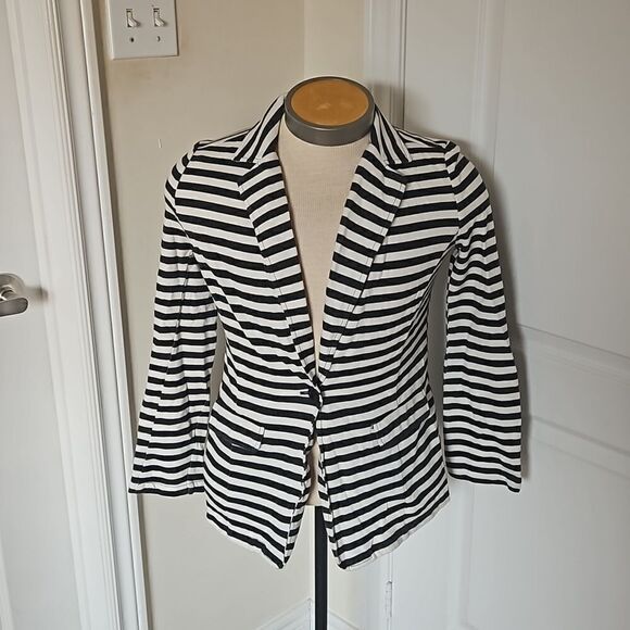 HOST PICK Old Navy Ladies Knit Stripped Blazer Small Black & White - Picture 1 of 16